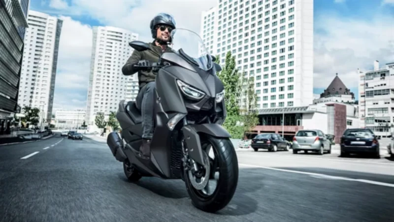 Yamaha XMAX 250